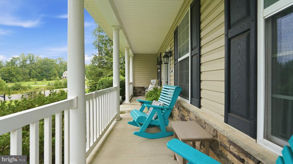 611 HORNBEAM COURT