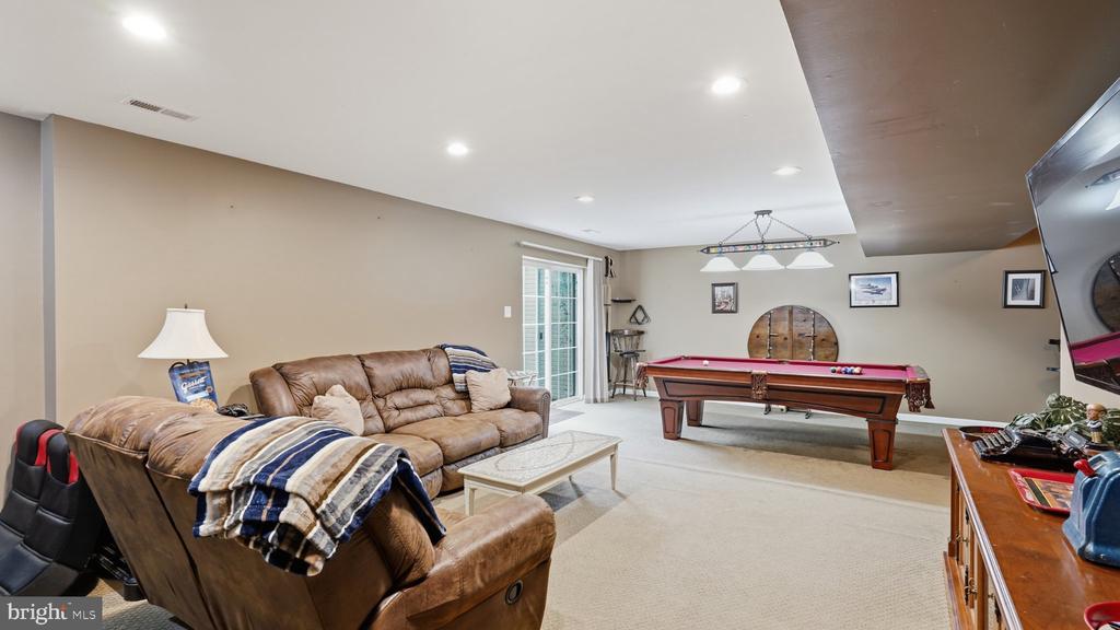 611 HORNBEAM COURT