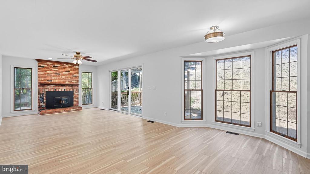 2425 HARPOON DRIVE
