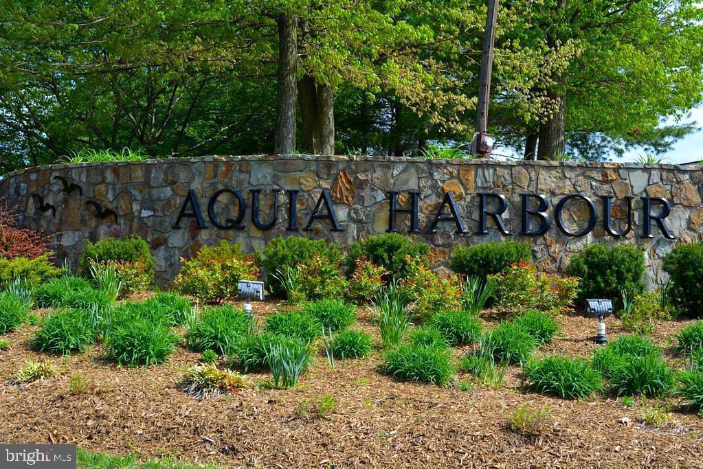 2425 HARPOON DRIVE