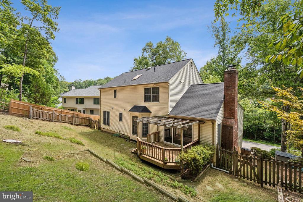 2425 HARPOON DRIVE