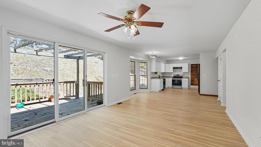 2425 HARPOON DRIVE