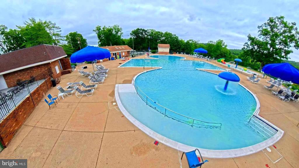 2425 HARPOON DRIVE