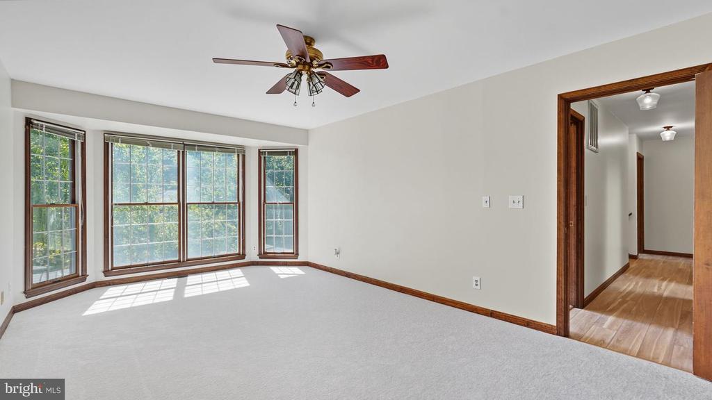 2425 HARPOON DRIVE