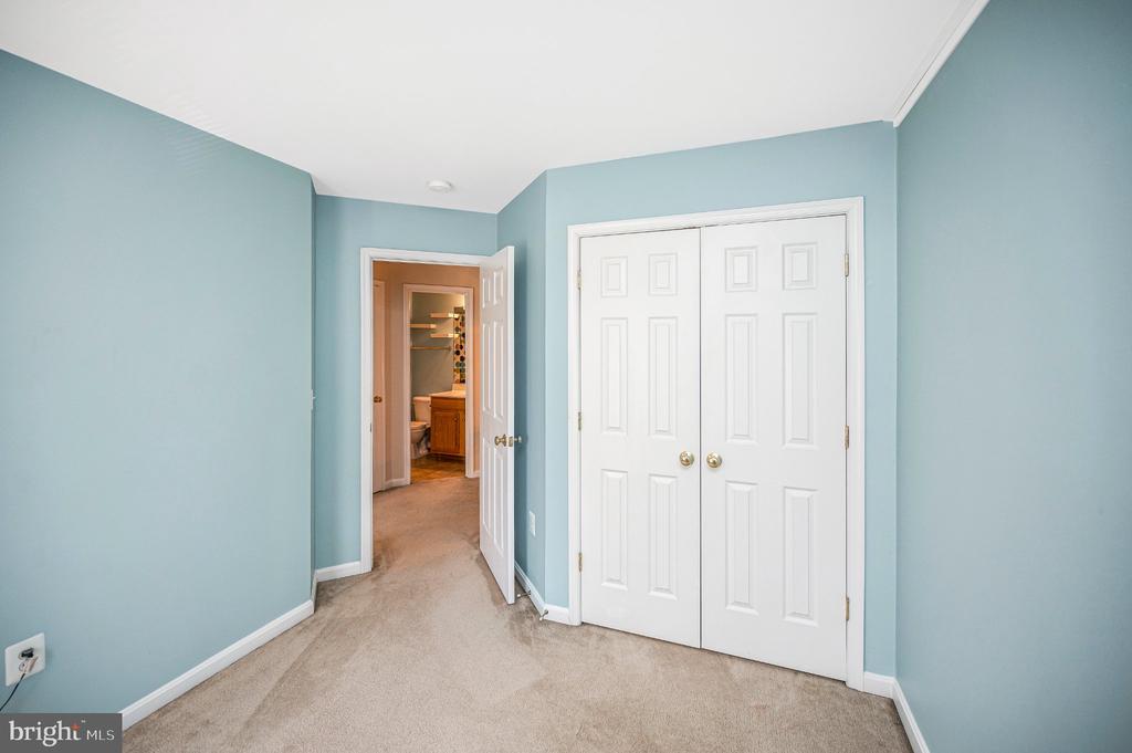 605 GALWAY LANE