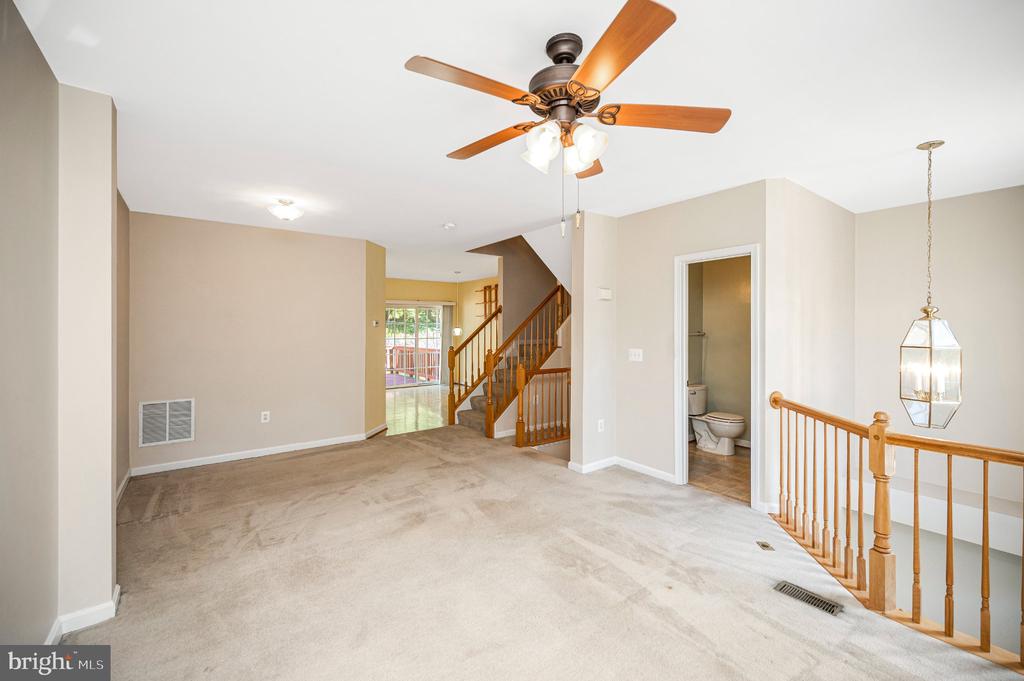 605 GALWAY LANE
