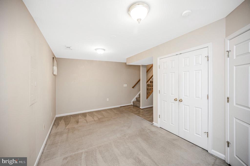 605 GALWAY LANE