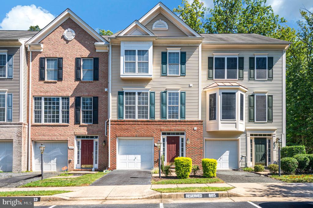 605 GALWAY LANE