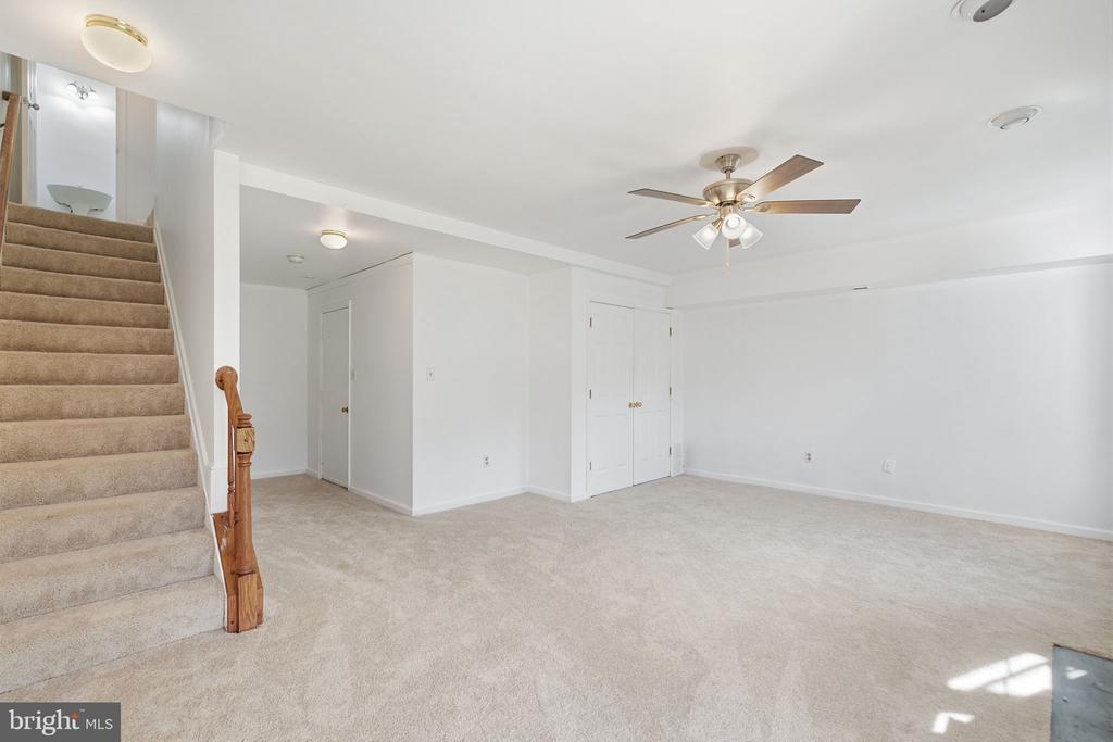 104 STAFFORD GLEN COURT