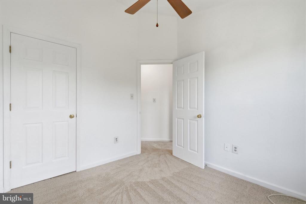 104 STAFFORD GLEN COURT
