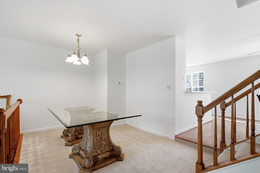 104 STAFFORD GLEN COURT