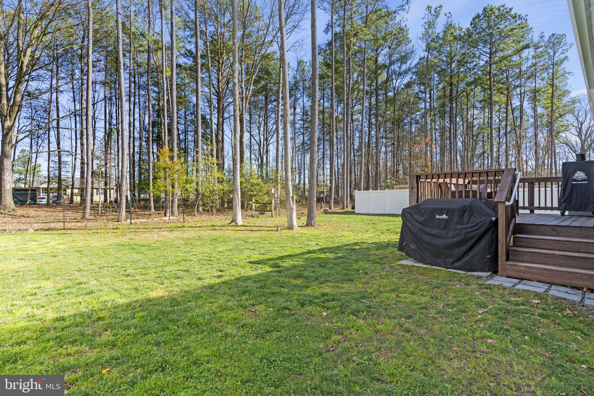 92 RUSTIC LN