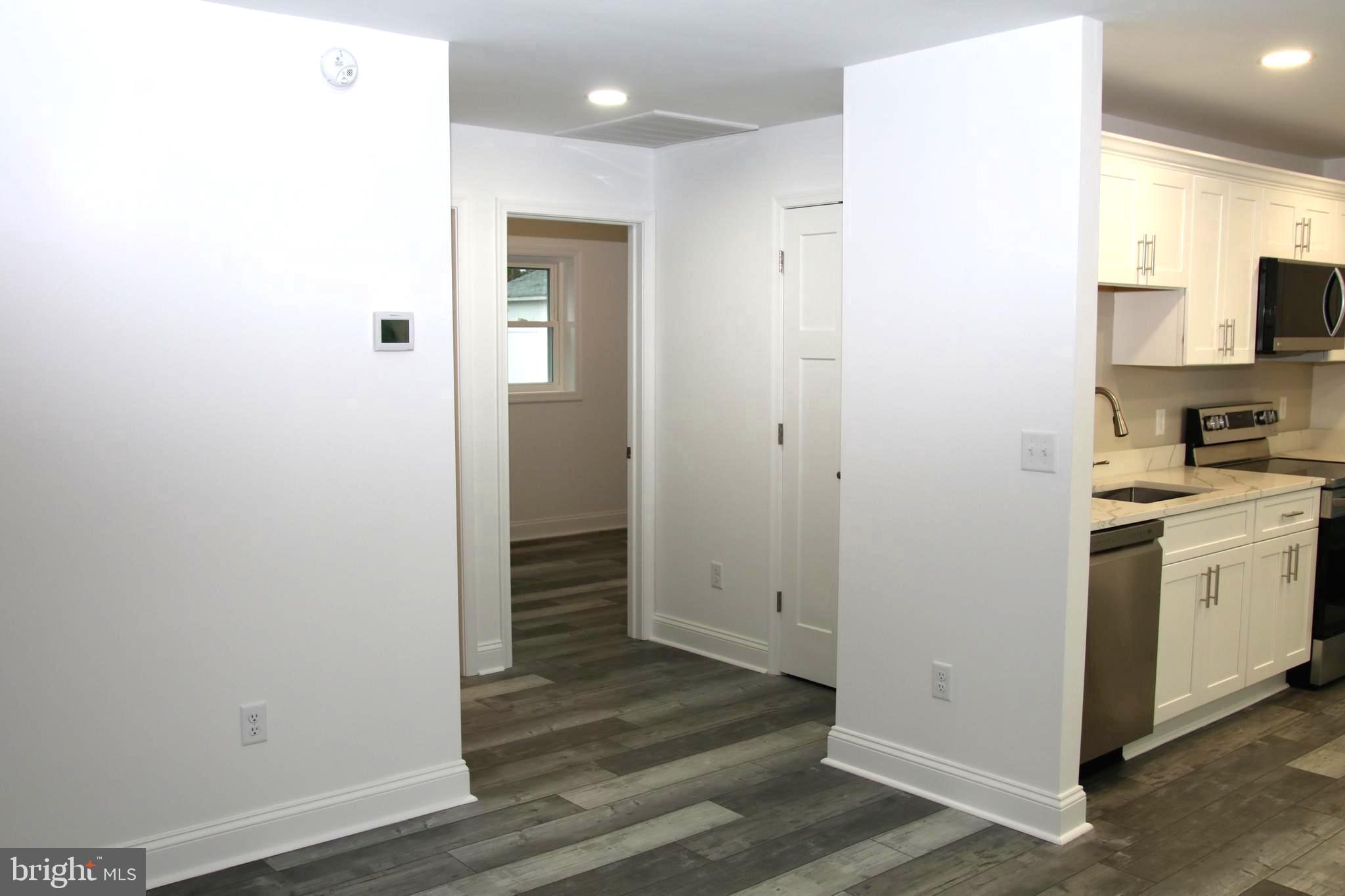 465 SHORE DRIVE