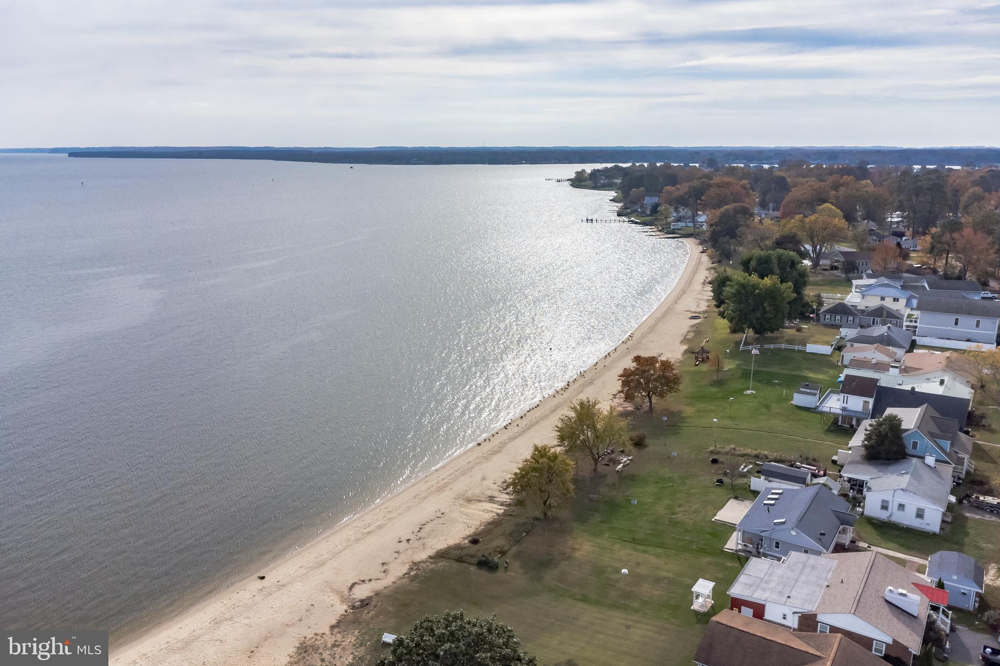465 SHORE DRIVE