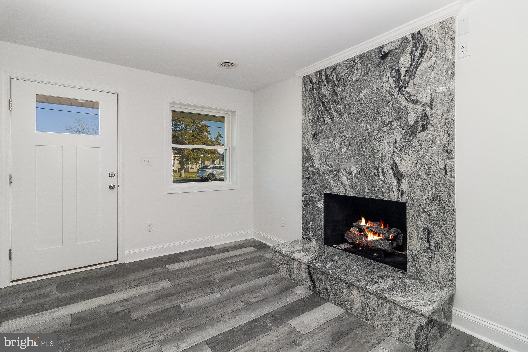 465 SHORE DRIVE