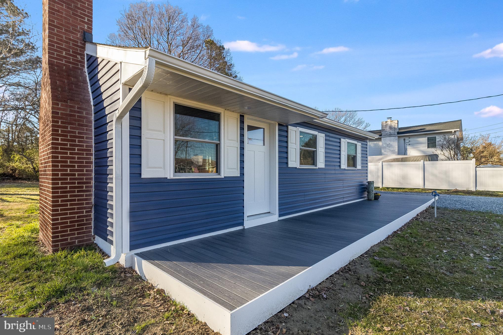 465 SHORE DRIVE