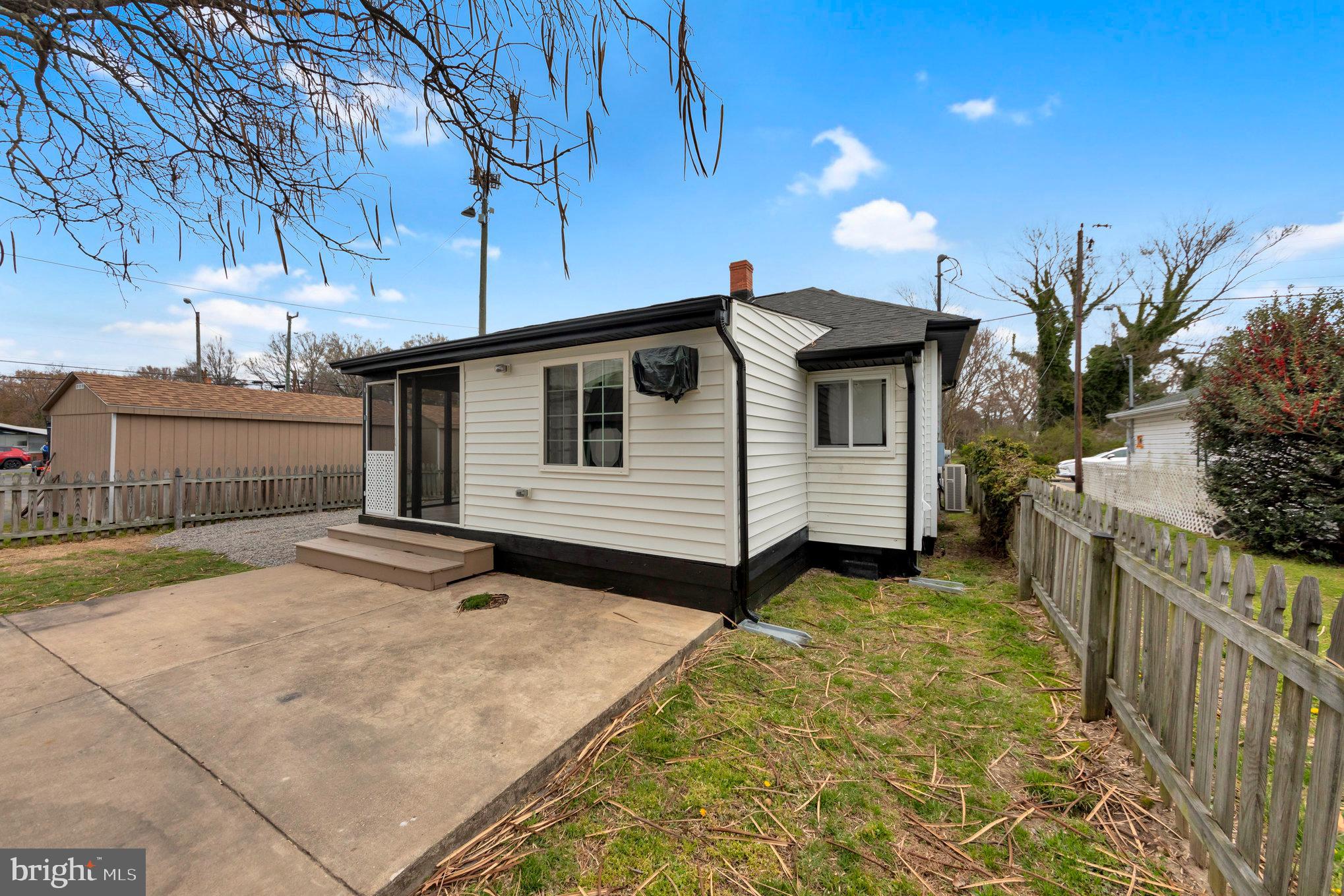 412 DOUGLAS AVENUE