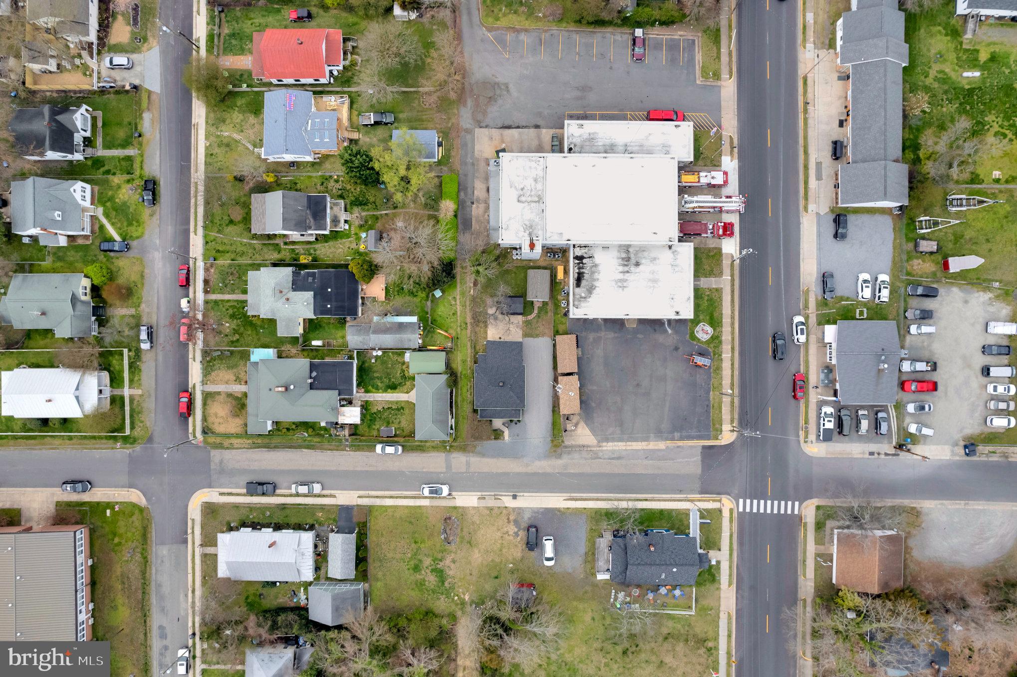 412 DOUGLAS AVENUE