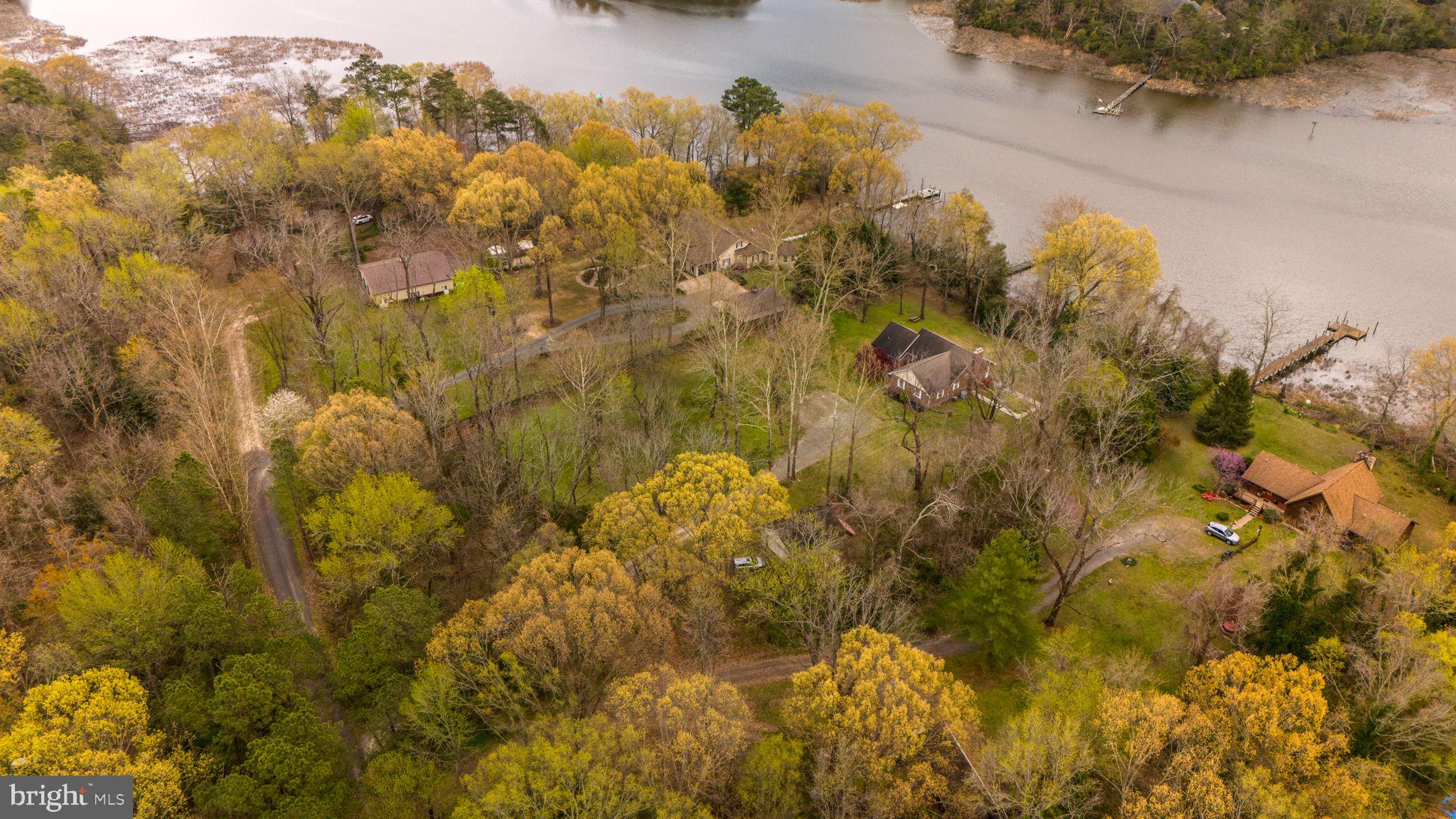 444 SWAN POINT LANE