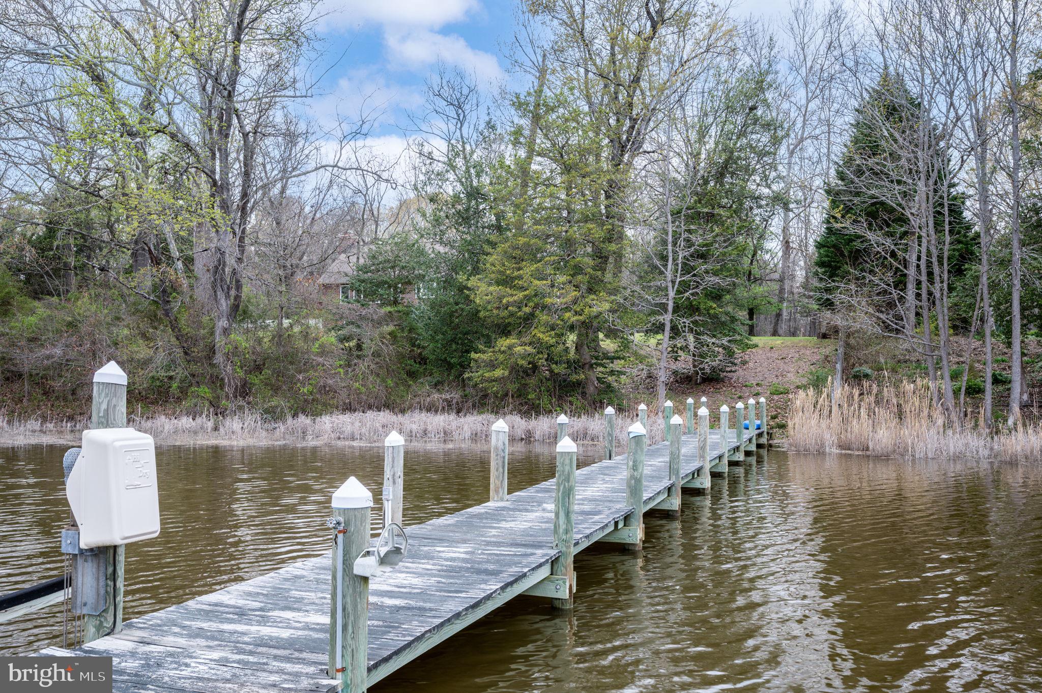 444 SWAN POINT LANE