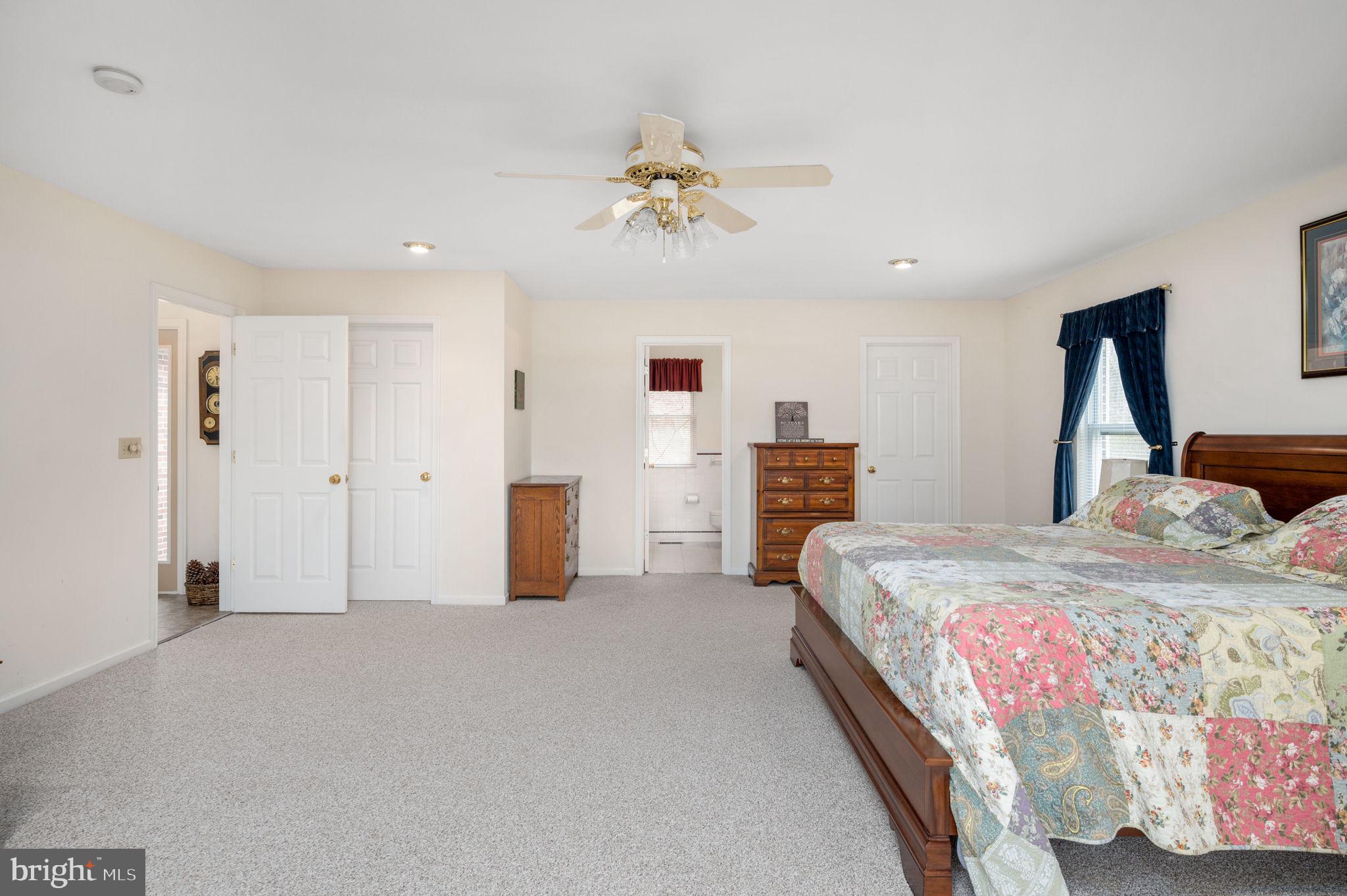444 SWAN POINT LANE