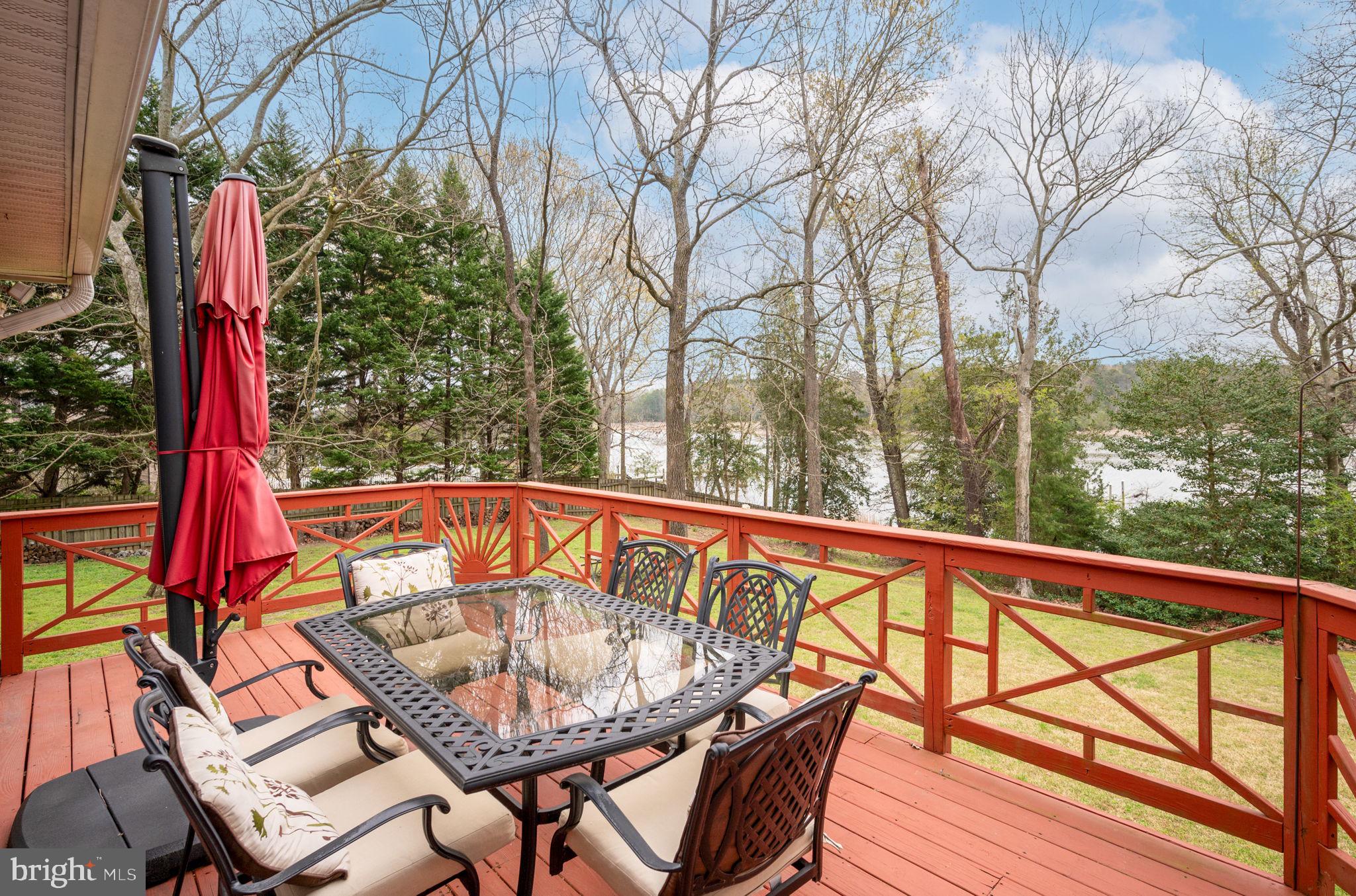 444 SWAN POINT LANE