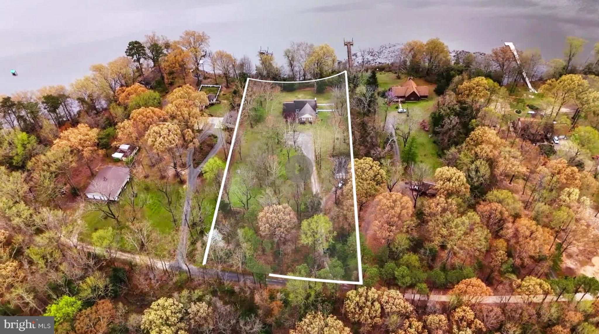 444 SWAN POINT LANE