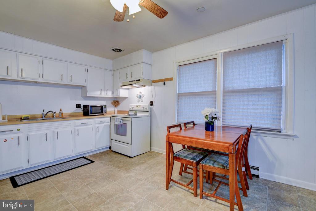1119 MCKINNEY BLVD