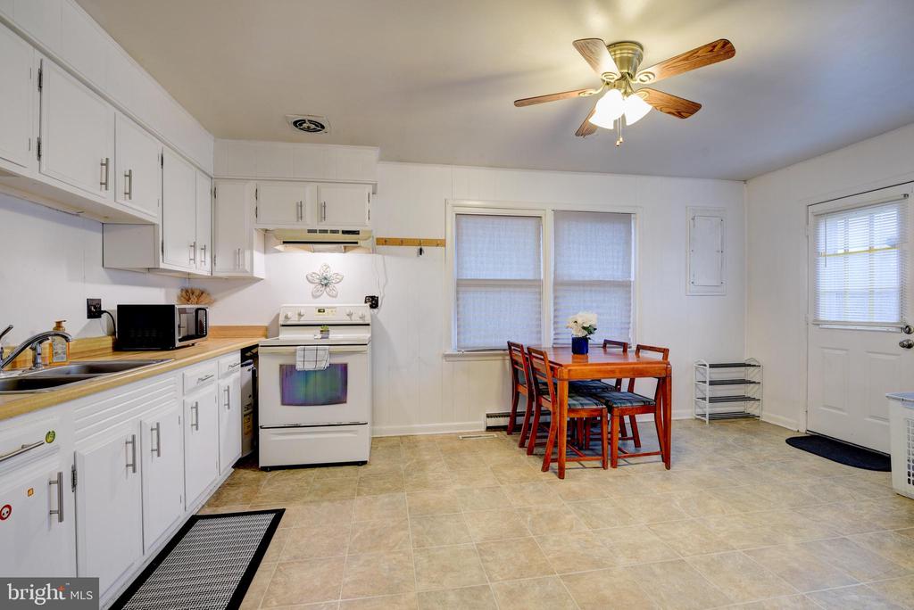 1119 MCKINNEY BLVD