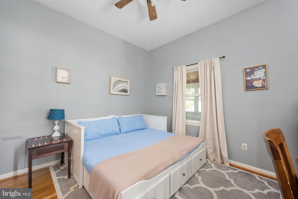 132 3RD ST