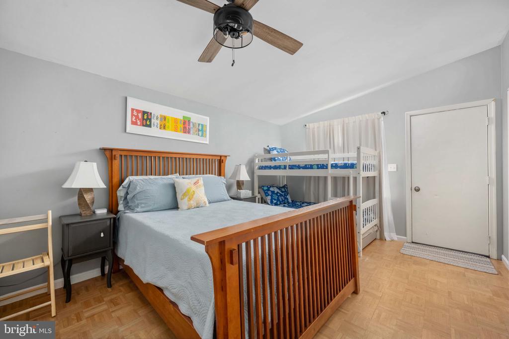 132 3RD ST