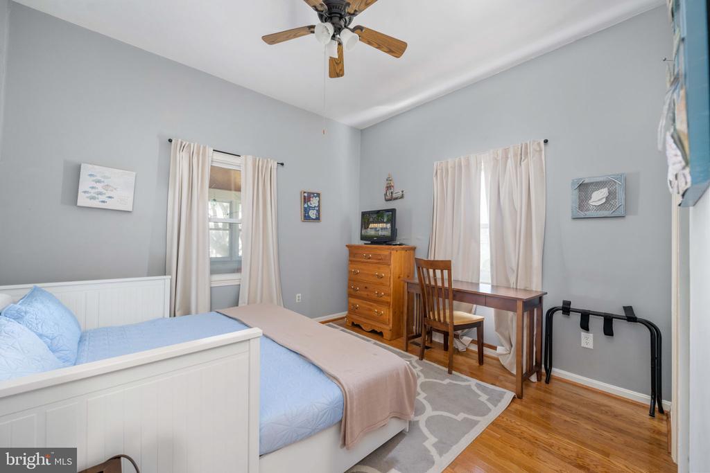 132 3RD ST