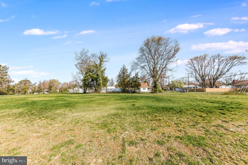 Lot 3 - 300 LYNNHAVEN
