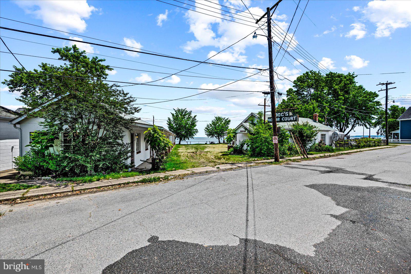11 IRVING AVENUE N