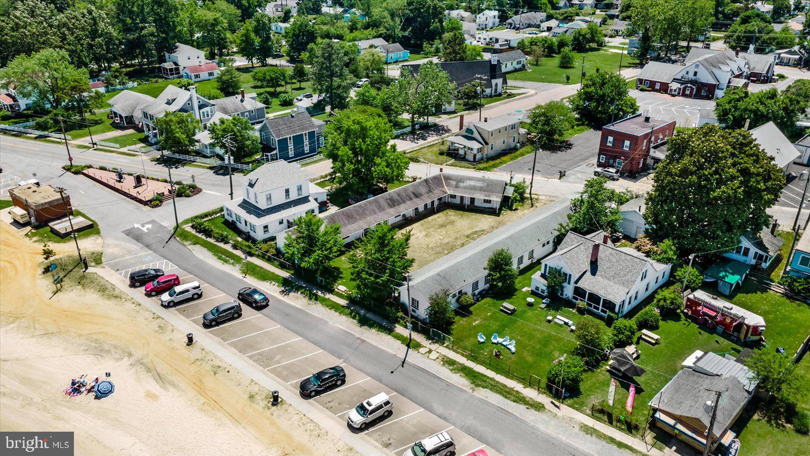 11 IRVING AVENUE N