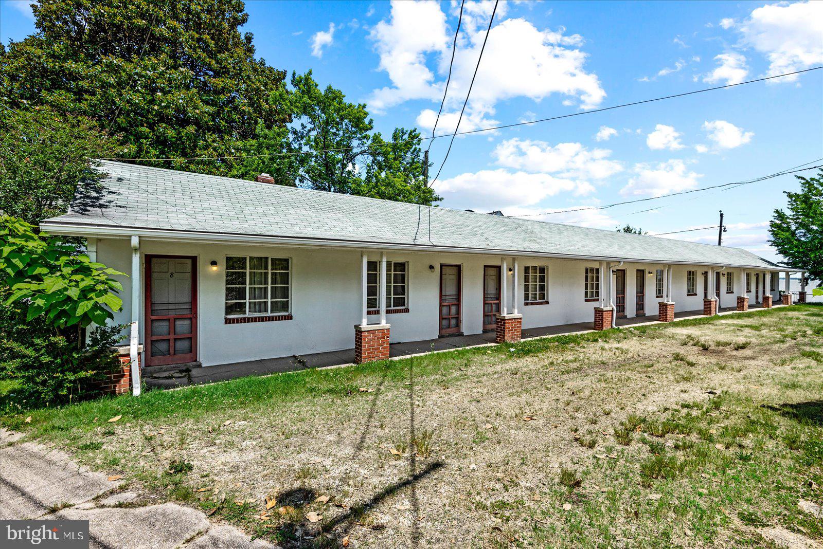 11 IRVING AVENUE N
