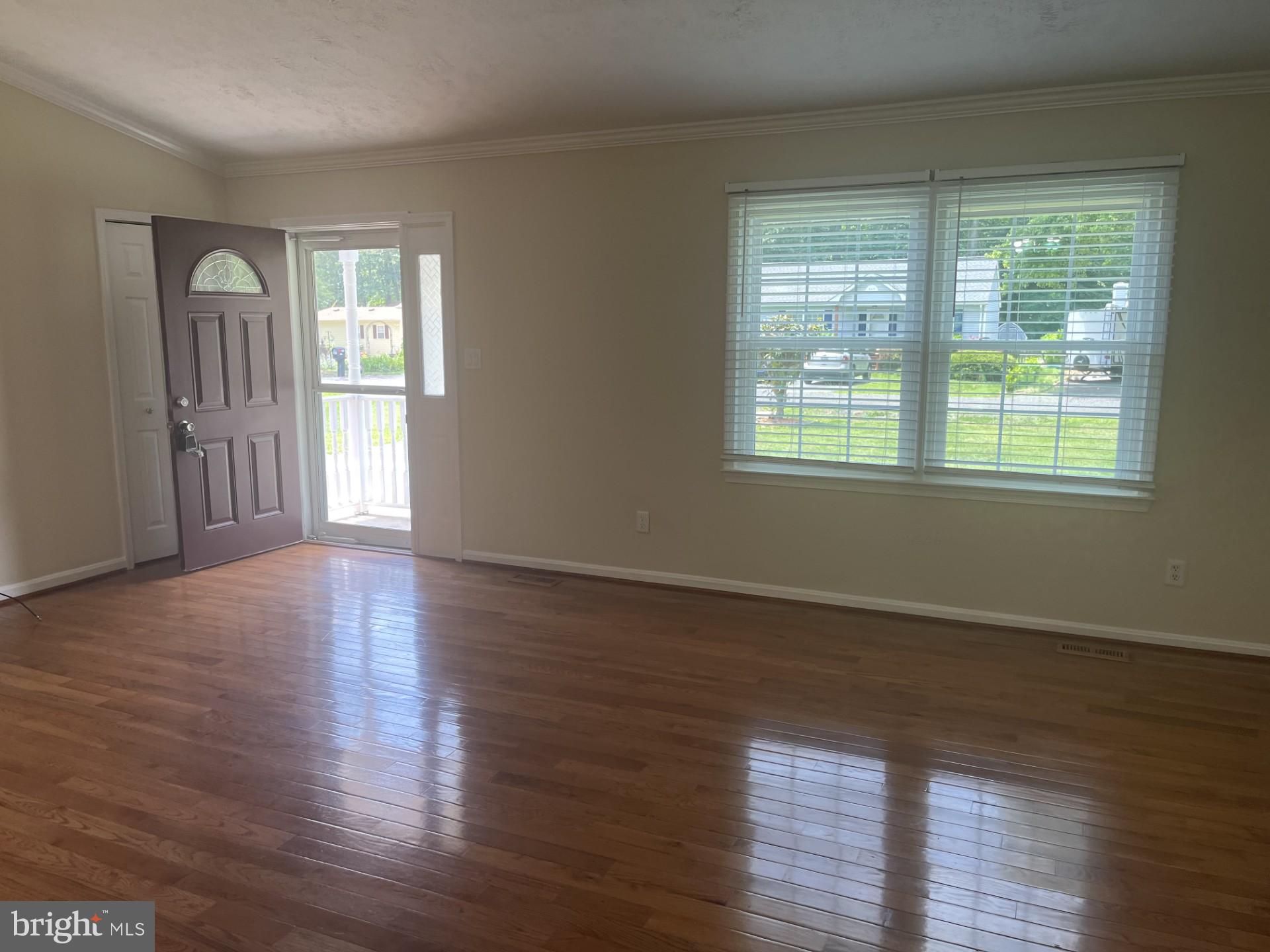 274 HOLLY WAY