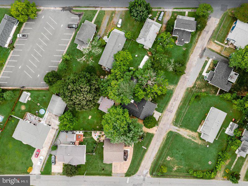 30 BANCROFT AVE.