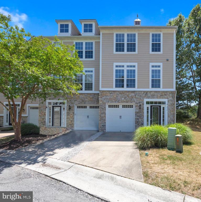 414 MONROE POINT