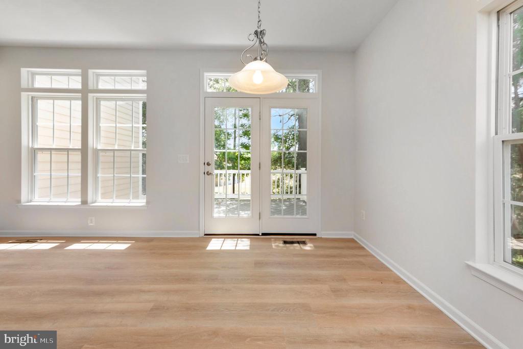 414 MONROE POINT
