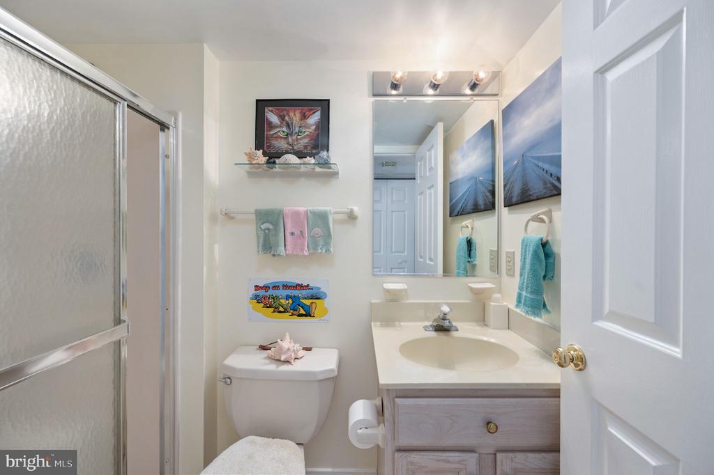 17 LINCOLN AVENUE 304