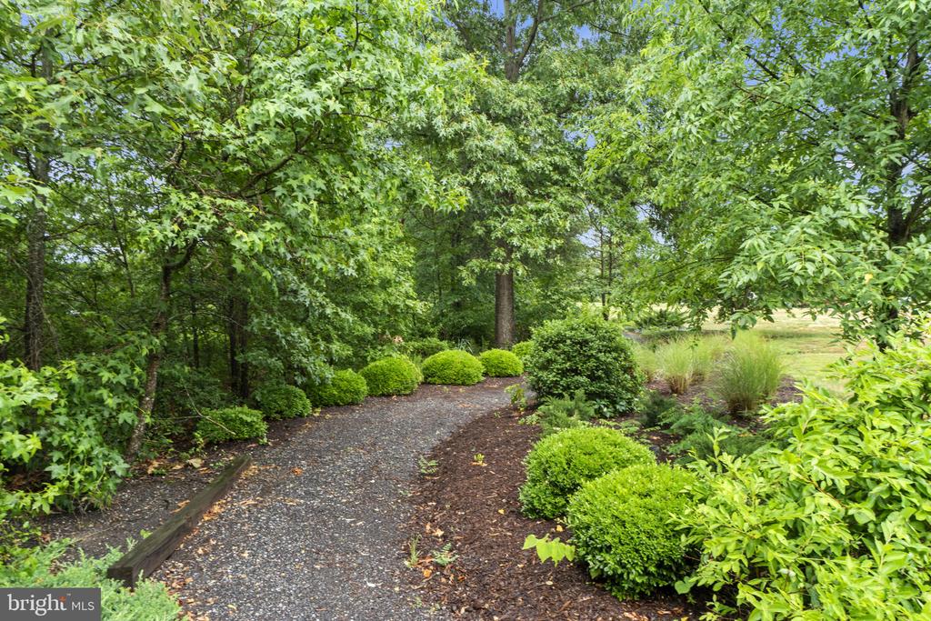 205 MONROE POINT DR.