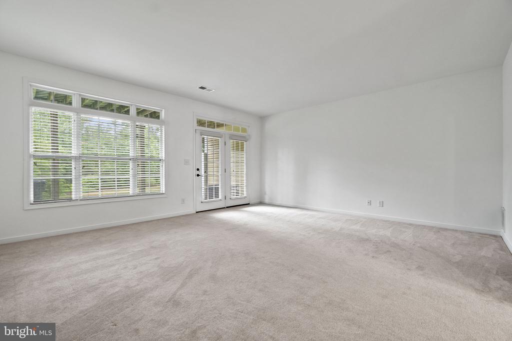 205 MONROE POINT DR.
