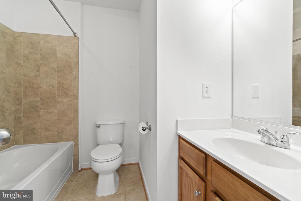 205 MONROE POINT DR.
