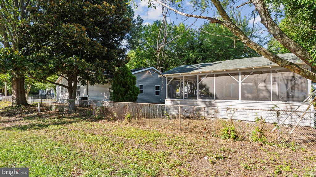 301 2ND STREET