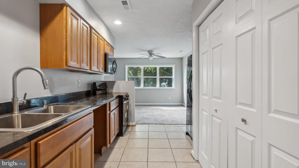 301 2ND STREET