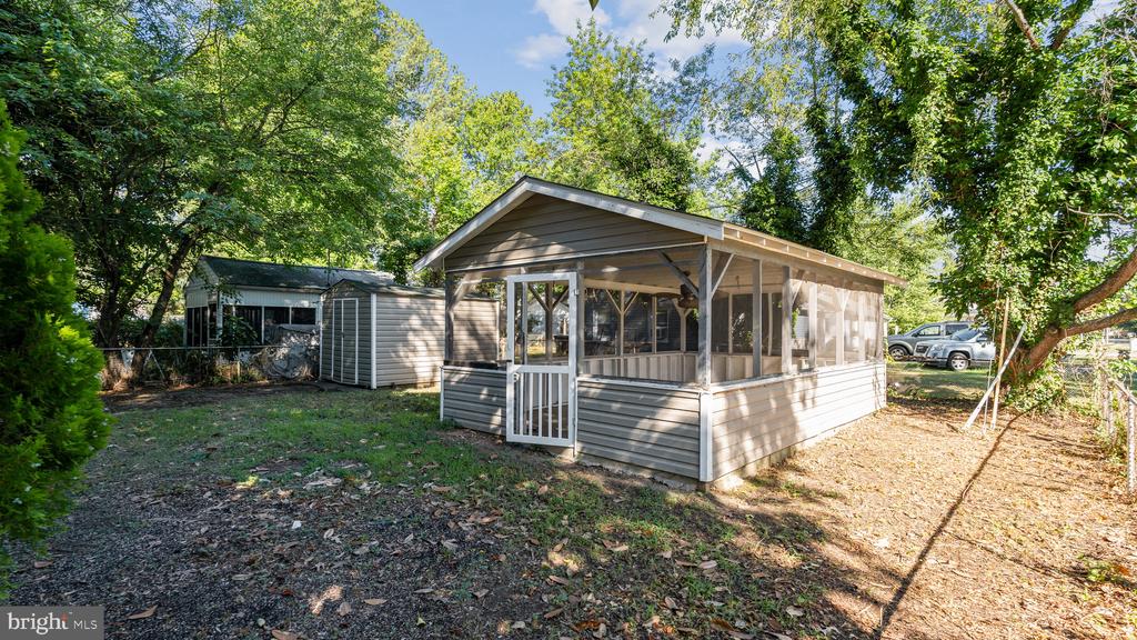 301 2ND STREET