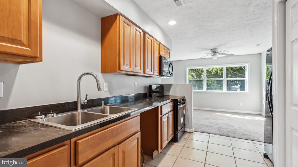 301 2ND STREET
