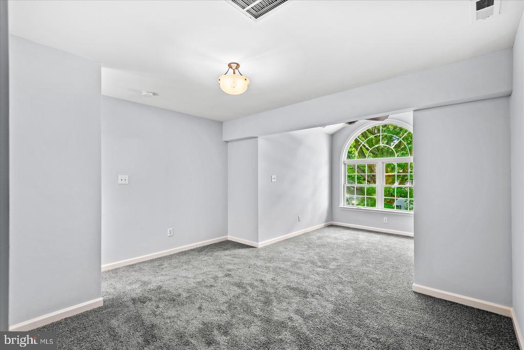 124 CEDAR AVENUE
