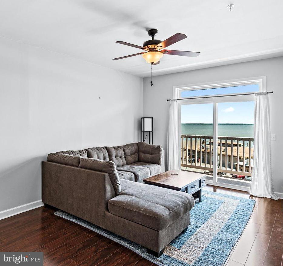 103 IRVING AVENUE N 403